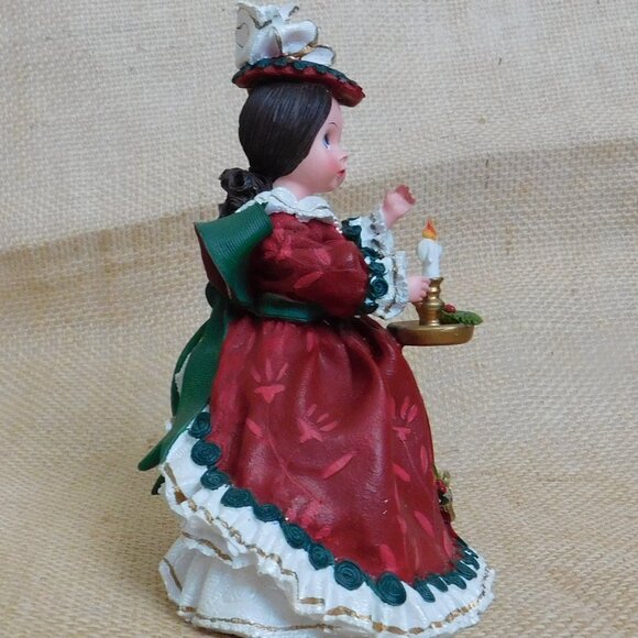 Madame Alexander Victorian Christmas Figurine signed dated 200 & numbered - Picture 4 of 7